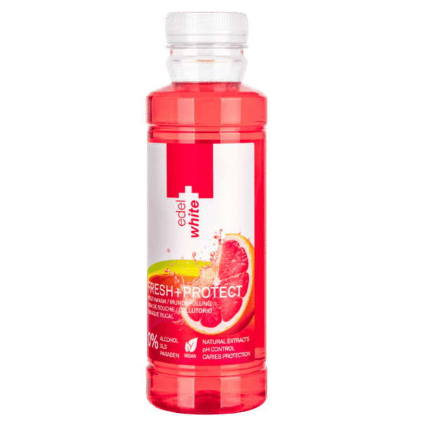 edel+white Fresh&Protect Mouthwash 400ml – Für einen Atem so frisch wie die Alpenluft. Produktfoto Flasche, seitlich.